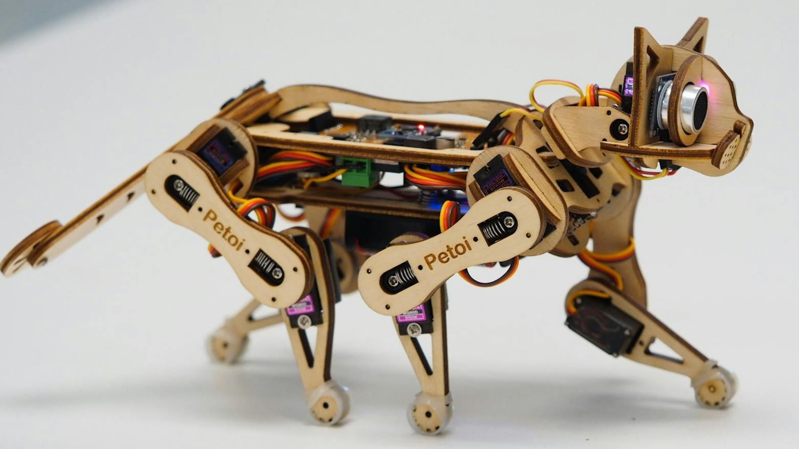 微型仿生机器人