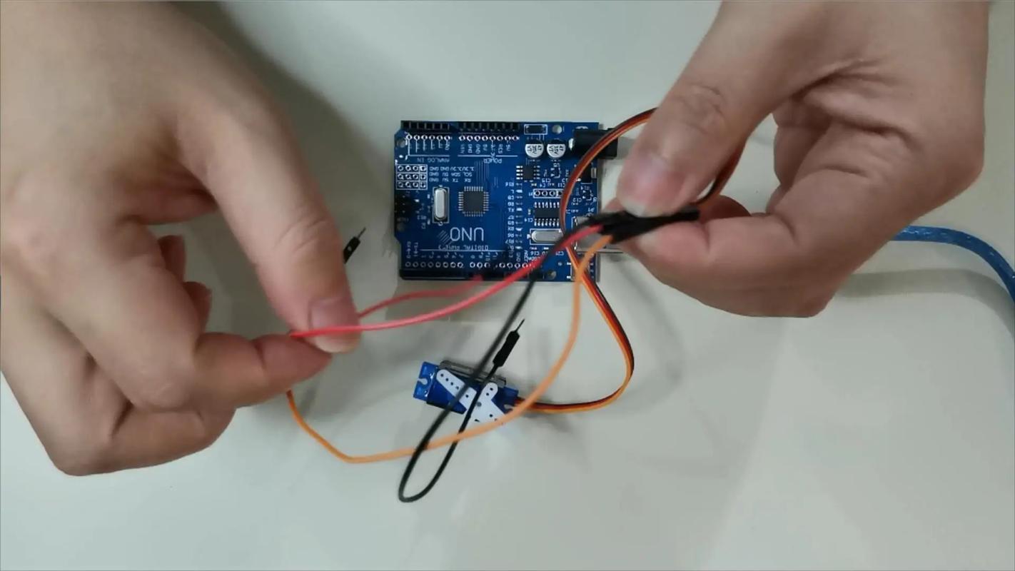 sg90舵机arduino接线图，三根线颜色分辨及正确接法