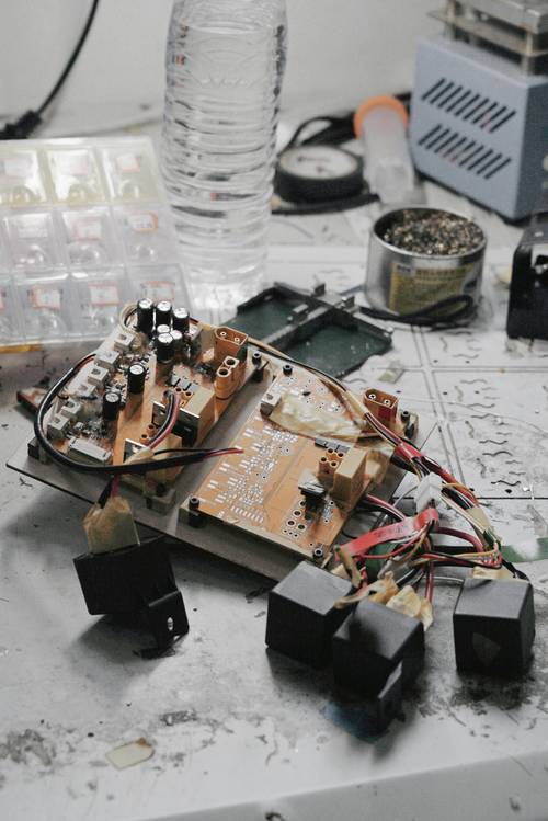 机器人项目总卡壳？选对volz舵机就稳了