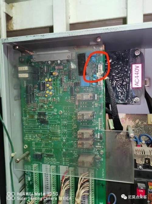 舵机电压不足怎么回事？常见表现与原因排查