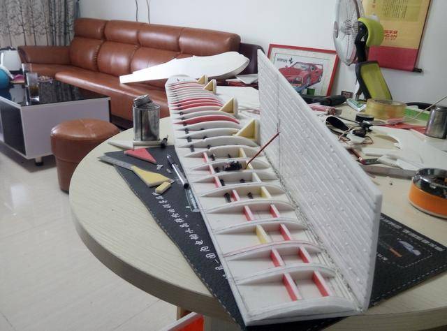 副翼舵机安装_副翼舵机连接方法图解_舵机连接件