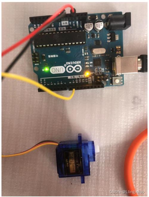 arduino控制舵机转动一定角度延迟一段时间再回来_控制舵机缓慢转动角度_舵机延长线怎么接