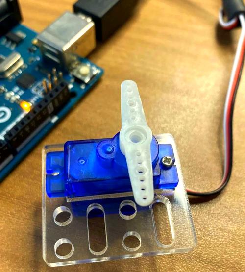 舵机抖舵怎么办？多半是供电不足，教你几招彻底解决