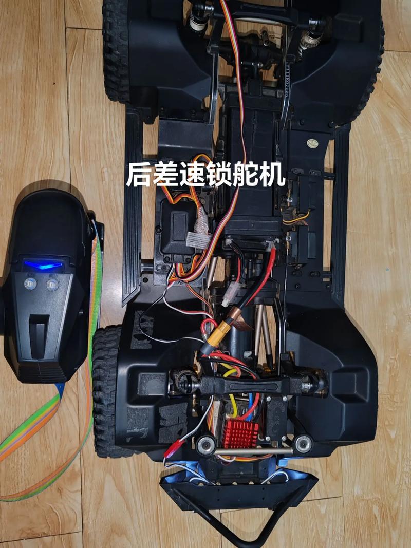 遥控车舵机转向和普通转向_遥控图解装置转向车舵机原理_遥控车舵机转向装置图解