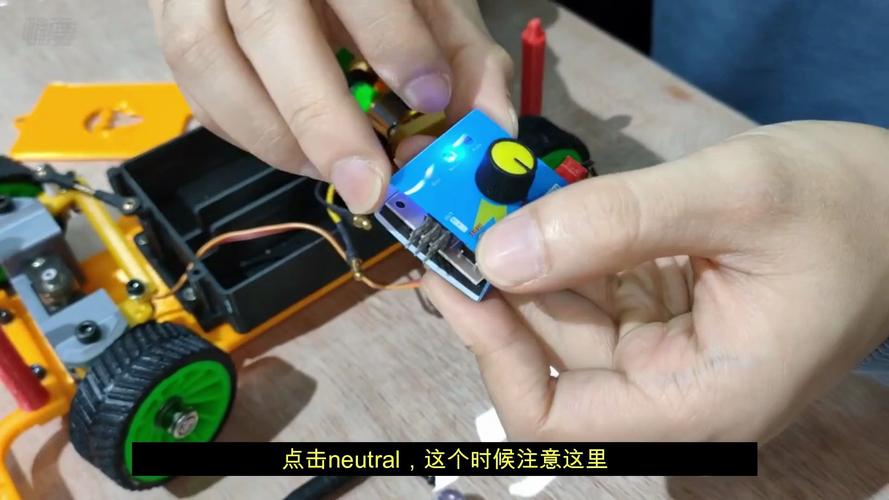 rc遥控车舵机怎么调_遥控车舵机没反应_遥控车舵机是什么意思