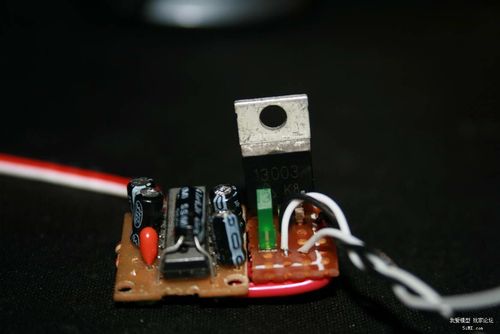 舵机改装360度_舵机改电机驱动芯片_舵机改装成电调