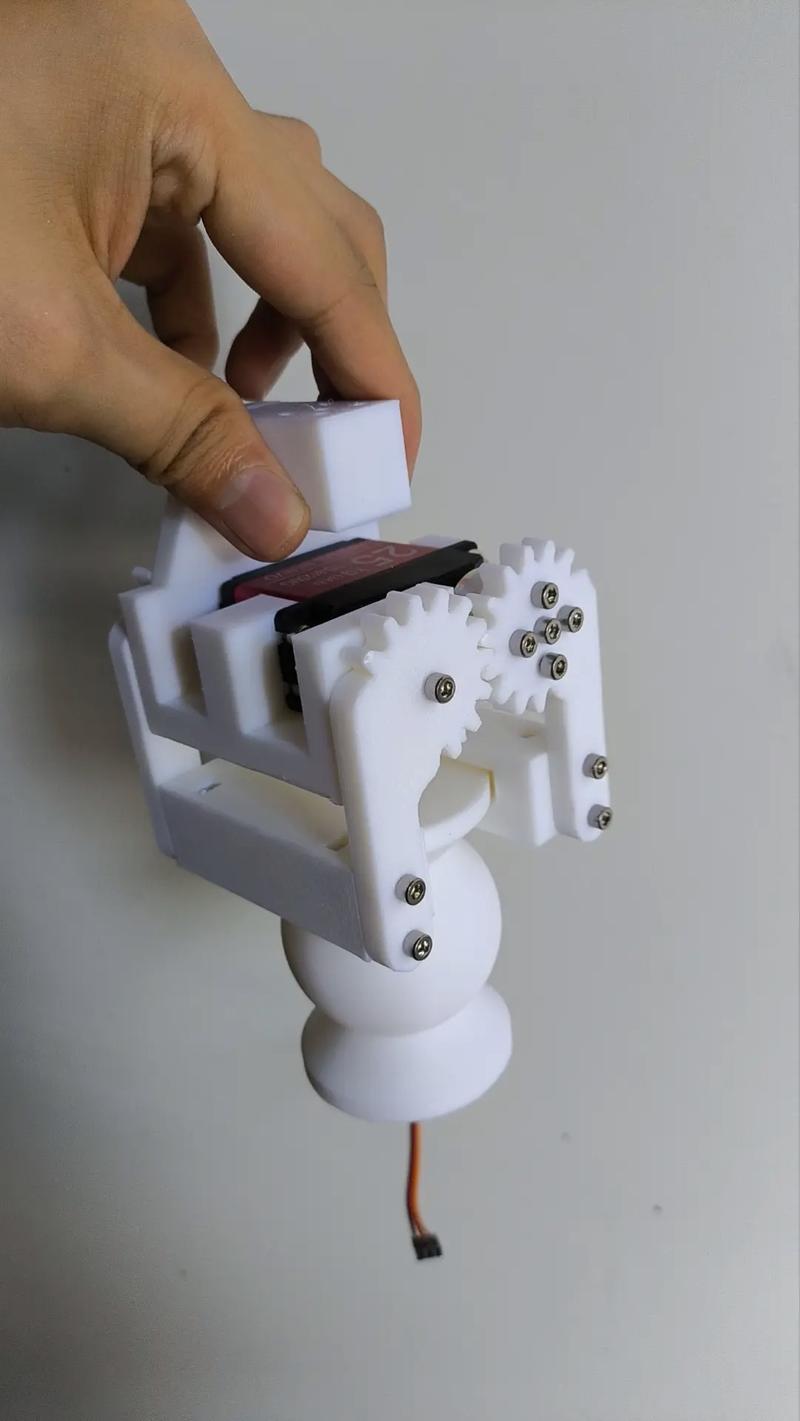 夹爪模型_基于舵机的夹爪设计_夹爪机构