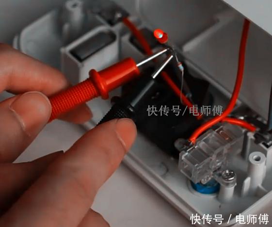 舵机正负极_舵机测试仪电源正极还是负极_仪器正负极原理