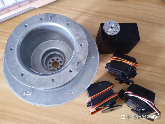 用舵机做转向_自己如何做转向舵机视频教程_舵机小车转向原理
