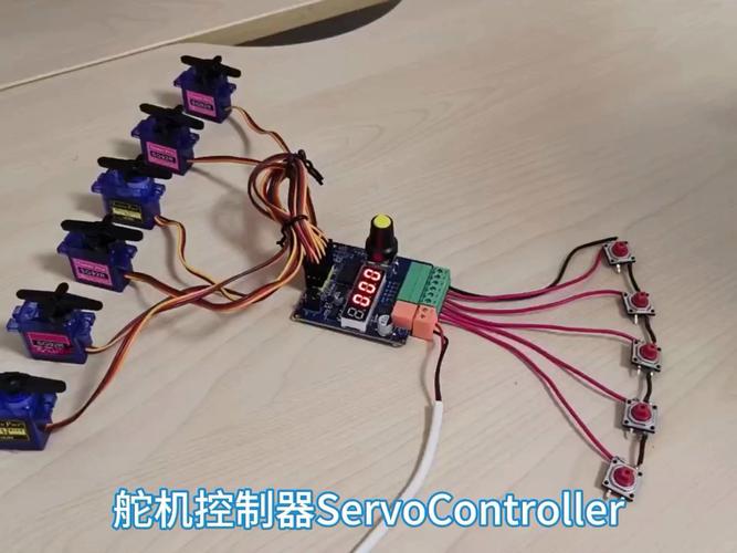 单片机控制舵机角度调整视频_51单片机控制舵机任意角度_单片机控制舵机来回摆动
